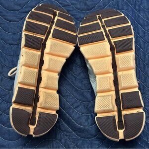 On Cloud Womens Running Shoes Sneakers White Pink